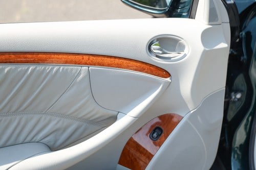 2003 Mercedes CLK 200 Elegance - 46,027 Miles till salu (bild 59 av 246)