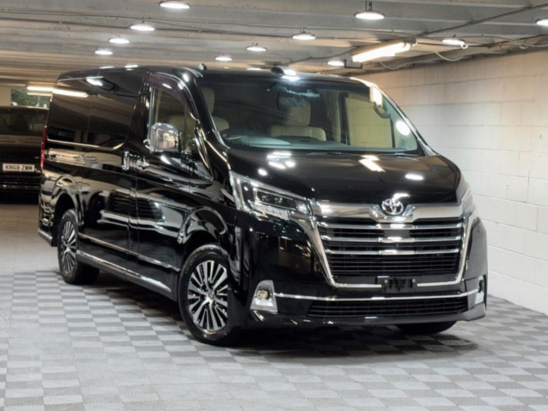 2020 Toyota Granvia - 1 2020 Toyota Granvia - 1