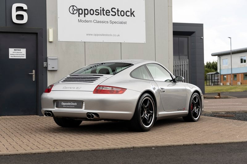 2006 Porsche 911 - 2 2006 Porsche 911 - 2