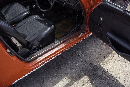 1968 Porsche 911T Sportmatic (Type F UK RHD) In vendita (immagine 31 di 154)