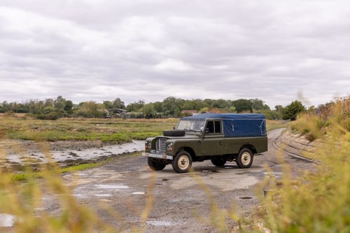 1983 Land Rover Series III 109" Te koop (foto 33 van 201)