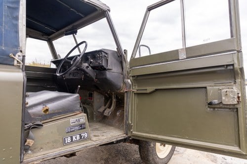 1983 Land Rover Series III 109" Te koop (foto 55 van 201)