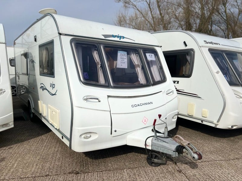 2009 Coachman VIP 520 - 1 2009 Coachman VIP 520 - 1