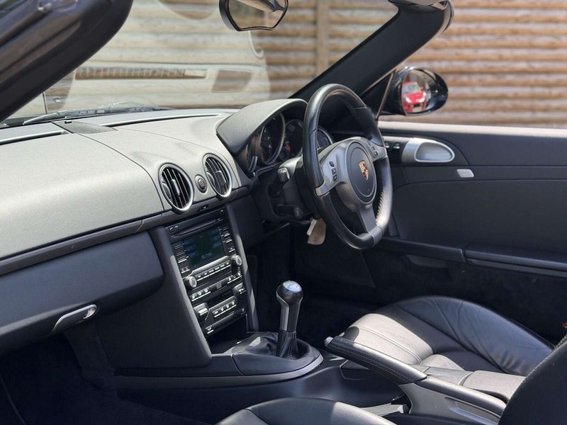2010 Porsche Boxster - 2 2010 Porsche Boxster - 2