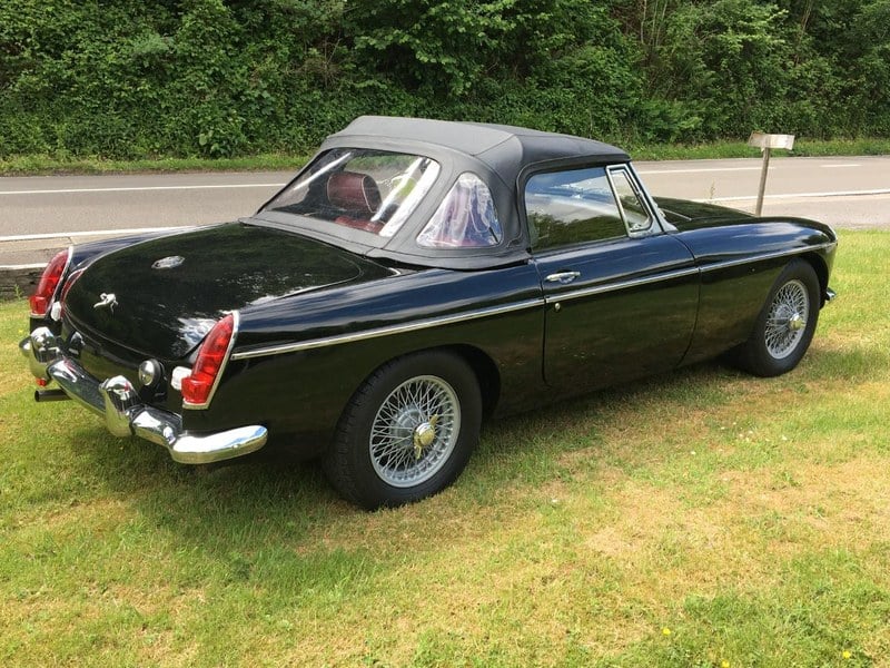 1971 MG MGB - 2 1971 MG MGB - 2