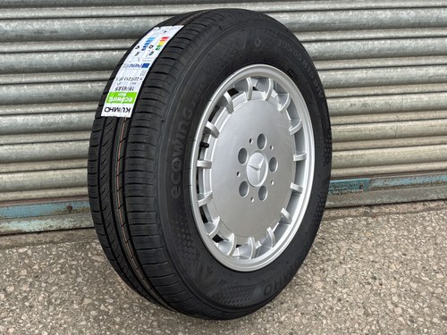 5 x 15” Fondmetal 3300/D3-1 MB Gullideckel with New Tyres Te koop