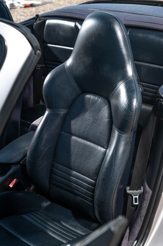 2001 Porsche 911 Carrera 2 Cabriolet - Recent engine overhaul For Sale (picture 61 of 190)