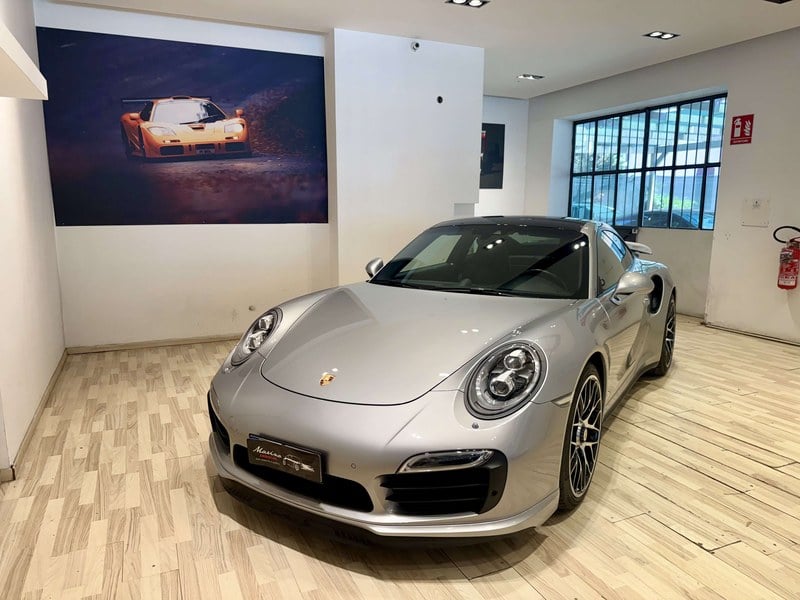 2015 Porsche 911 - 2 2015 Porsche 911 - 2