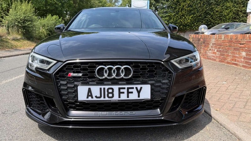 2018 Audi RS3 - 2 2018 Audi RS3 - 2