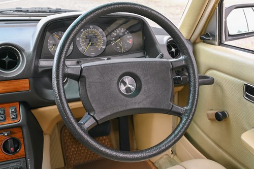 1985 Mercedes-Benz 280TE Automatic S123 Te koop (foto 25 van 229)