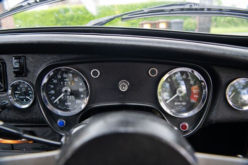 1975 MGB GT Te koop (foto 25 van 130)