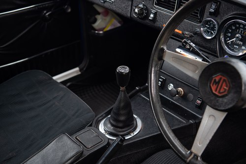 1975 MGB GT Te koop (foto 28 van 130)