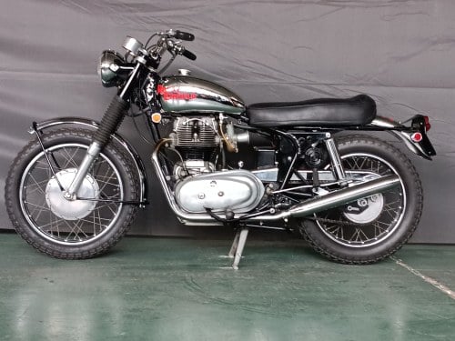 1969 Royal Enfield Interceptor Scrambler MK II Te koop (foto 8 van 109)