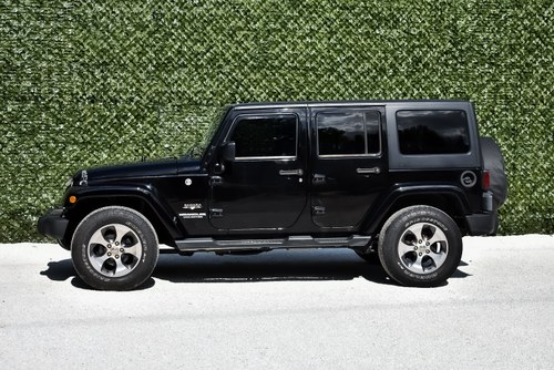 2016 Jeep Wrangler Sahara SUV 220CI V6 Te koop (foto 20 van 75)