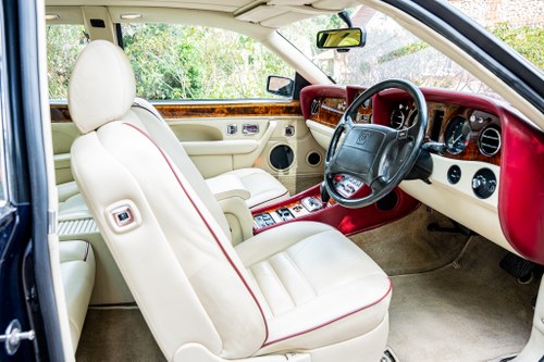1993 Bentley Continental R ‘Green Badge’ RHD Te koop (foto 2 van 90)