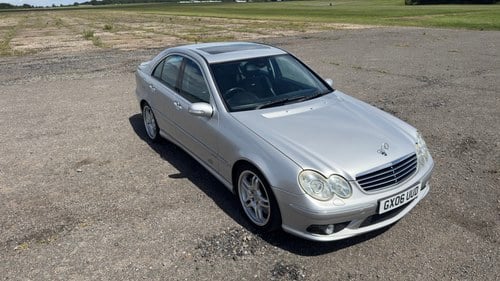 2006 Mercedes-Benz C55 AMG W203 5.4 V8 à venda (imagem 2 de 121)