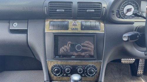 2006 Mercedes-Benz C55 AMG W203 5.4 V8 à venda (imagem 38 de 121)