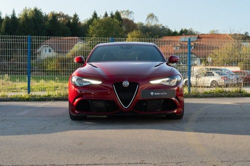 Image 1 pour 2017 Alfa Romeo Giulia Quadrifoglio Type 952