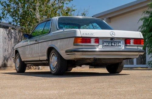 1981 Mercedes-Benz 230CE Automatic RHD C123 zum Verkauf (Bild 16 von 212)