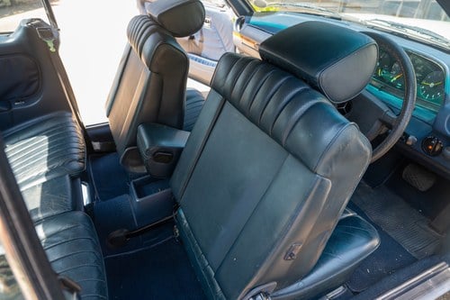 1981 Mercedes-Benz 230CE Automatic RHD C123 zum Verkauf (Bild 63 von 212)