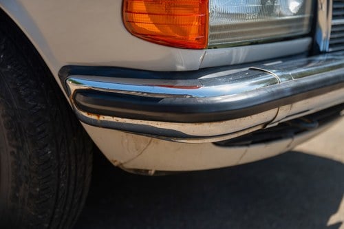 1981 Mercedes-Benz 230CE Automatic RHD C123 zum Verkauf (Bild 105 von 212)