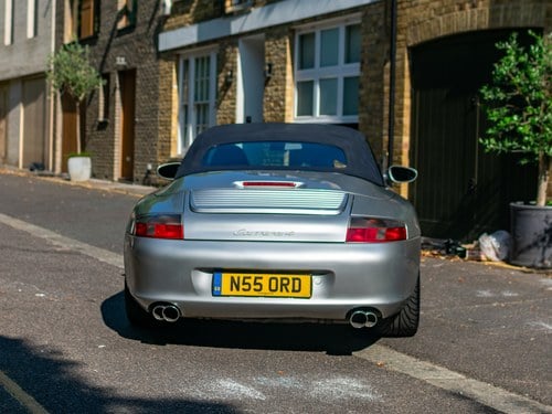 2002 Porsche 911 Carrera 4 3.6L Convertible Manual 996 Te koop (foto 29 van 163)
