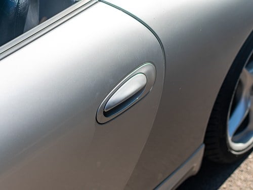 2002 Porsche 911 Carrera 4 3.6L Convertible Manual 996 Te koop (foto 96 van 163)