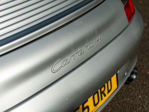 2002 Porsche 911 Carrera 4 3.6L Convertible Manual 996 Te koop (foto 101 van 163)