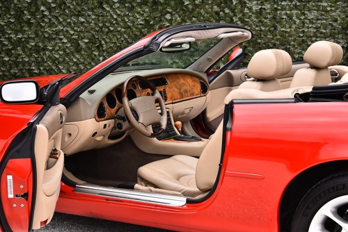 2001 Jaguar XKR ( X100 ) Convertible 4,0L V8 For Sale (picture 24 of 94)