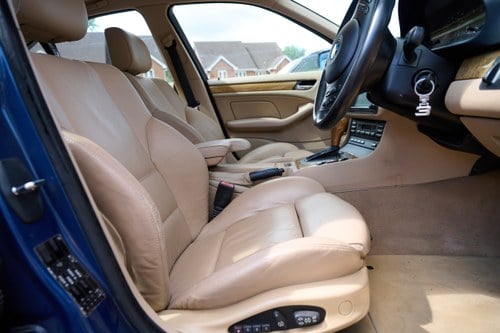 2002 BMW 325i Saloon Automatic E46 zum Verkauf (Bild 22 von 188)