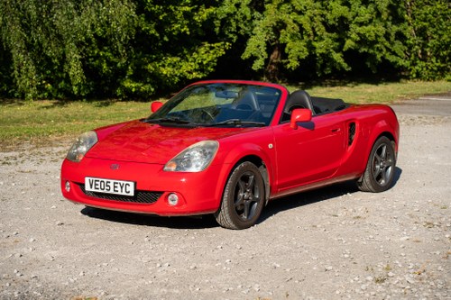 2005 Toyota MR2 Te koop (foto 4 van 111)