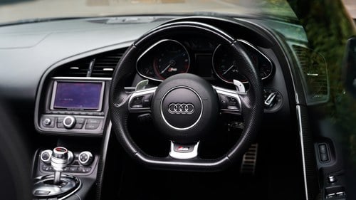 2015 Audi R8 5.2 V10 Spyder - 29,530 Miles For Sale (picture 4 of 227)