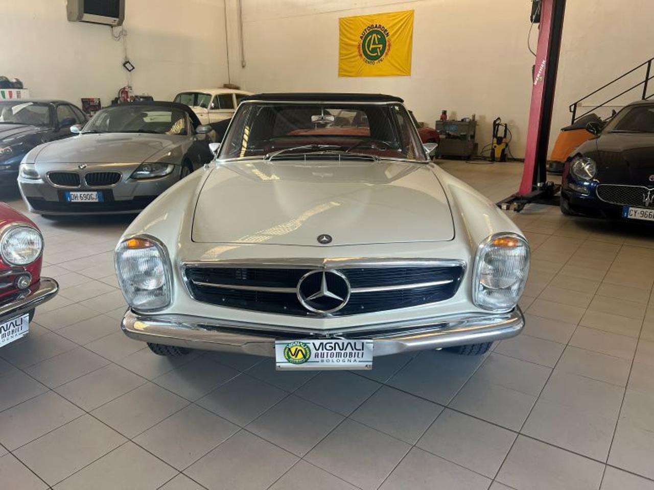 1968 Mercedes-Benz SL 2306 cilindri Hard Top ASI, foto 2