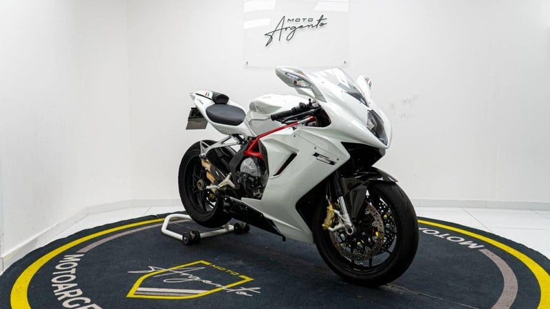 2012 MV Agusta F3 675 - 2 2012 MV Agusta F3 675 - 2