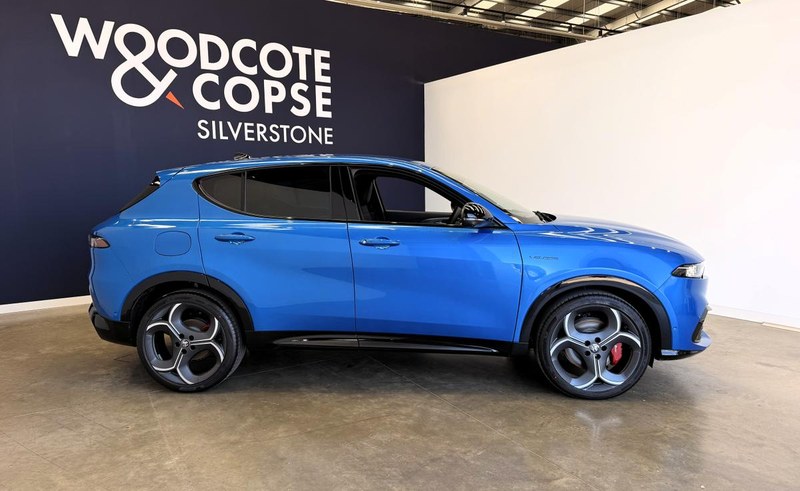 2023 Alfa Romeo Tonale - 2 2023 Alfa Romeo Tonale - 2