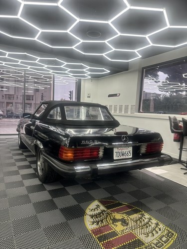 1989 Mercedes-Benz 560 SL (R107) à vendre (picture 11 of 26)