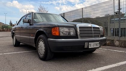 Mercedes SE Series 300 SE