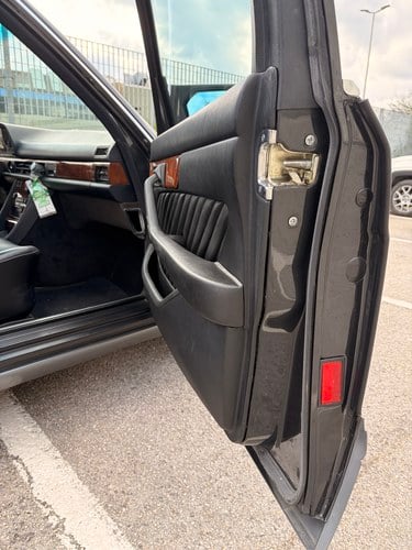 1991 Mercedes-Benz 300 SE W126 - Manual à vendre (picture 26 of 56)