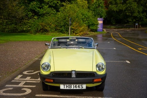 1977 MGB Roadster Te koop (foto 2 van 142)