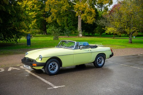 1977 MGB Roadster Te koop (foto 3 van 142)