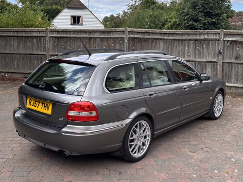 2007 Jaguar X-Type 3L V6 AWD Sovereign Estate X400 à vendre (picture 5 of 42)