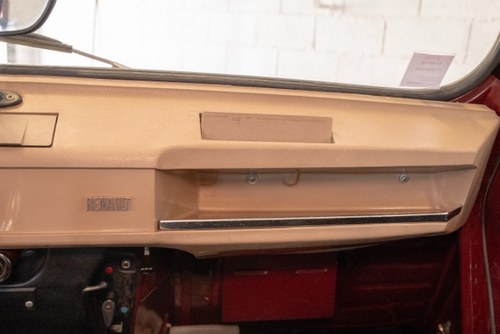 1967 Renault R4 Te koop (foto 21 van 85)
