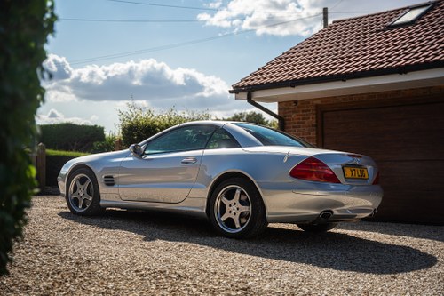 2006 Mercedes-Benz SL350 R230 - 21,000 Miles à vendre (picture 30 of 146)