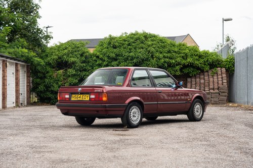1990 BMW 316i Lux Auto (E30) En venta (imagen 4 de 150)