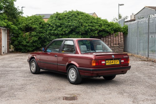 1990 BMW 316i Lux Auto (E30) En venta (imagen 8 de 150)