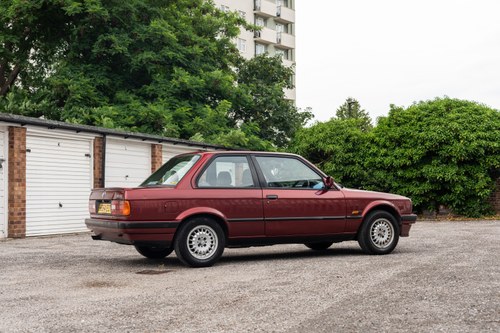 1990 BMW 316i Lux Auto (E30) En venta (imagen 17 de 150)