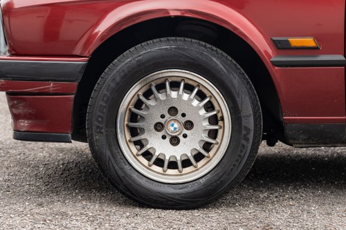 1990 BMW 316i Lux Auto (E30) En venta (imagen 42 de 150)