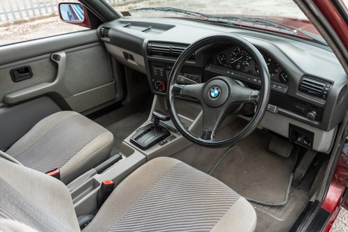 1990 BMW 316i Lux Auto (E30) En venta (imagen 51 de 150)