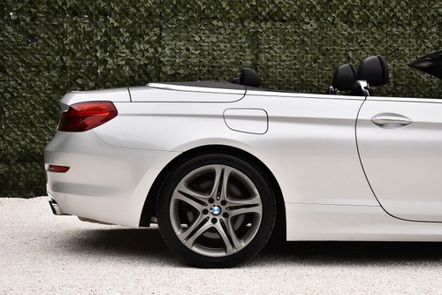 2012 BMW 650i Convertible 4,4L V8 Te koop (foto 42 van 73)