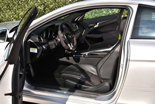 2012 Mercedes-Benz C63 AMG Black Series W204 Te koop (foto 23 van 107)